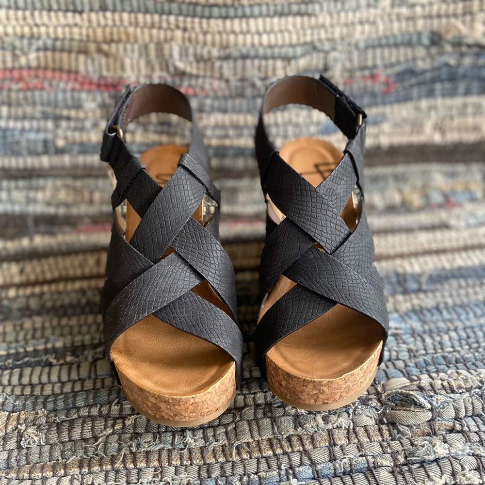 Blowfish Malibu wedges